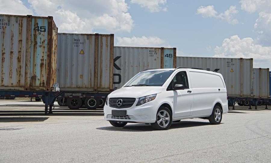  Mercedes-Benz Metris Cargo Van 2015 года  (фото 3 из 31)